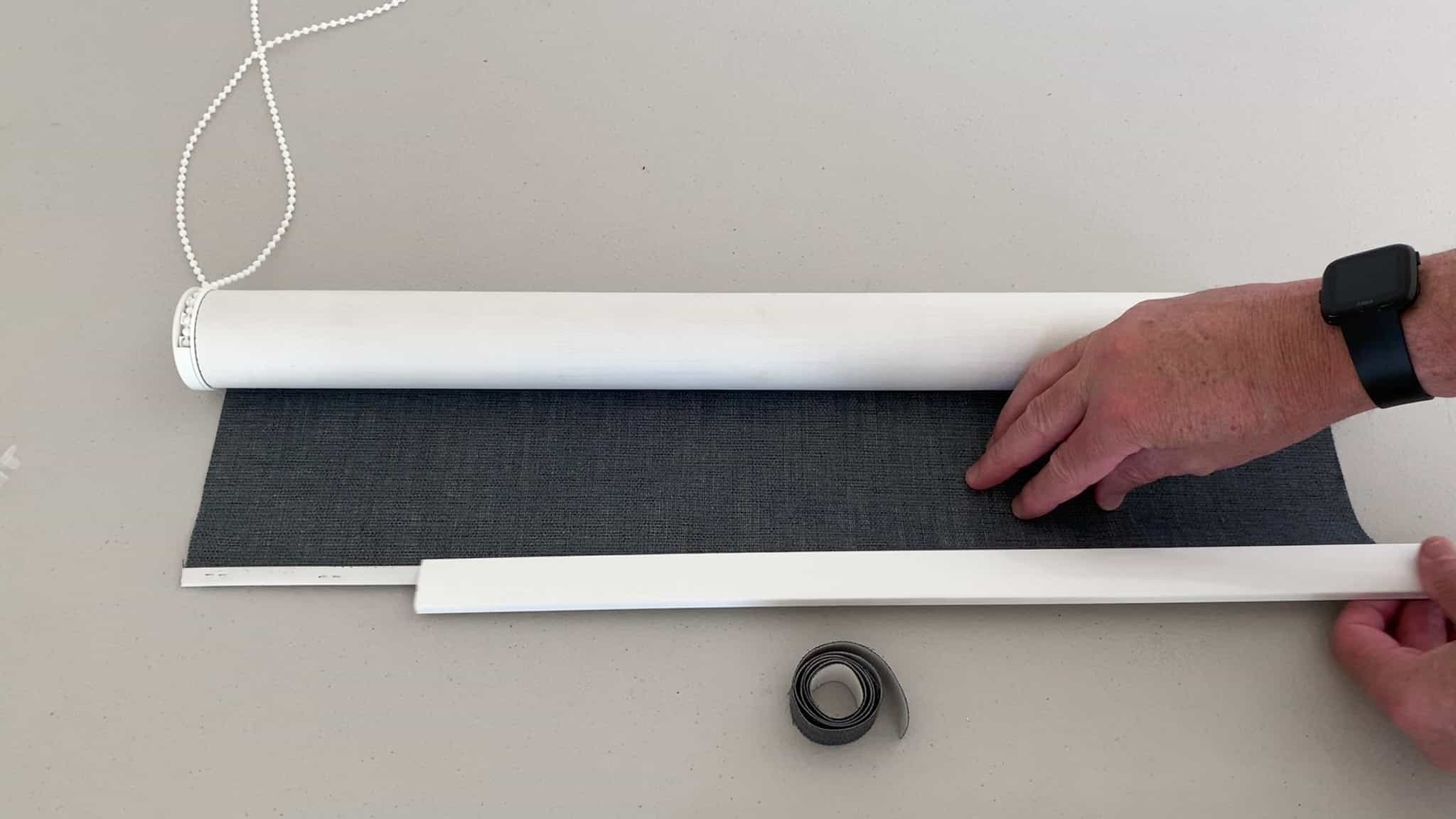 remove roller blind bottom rail