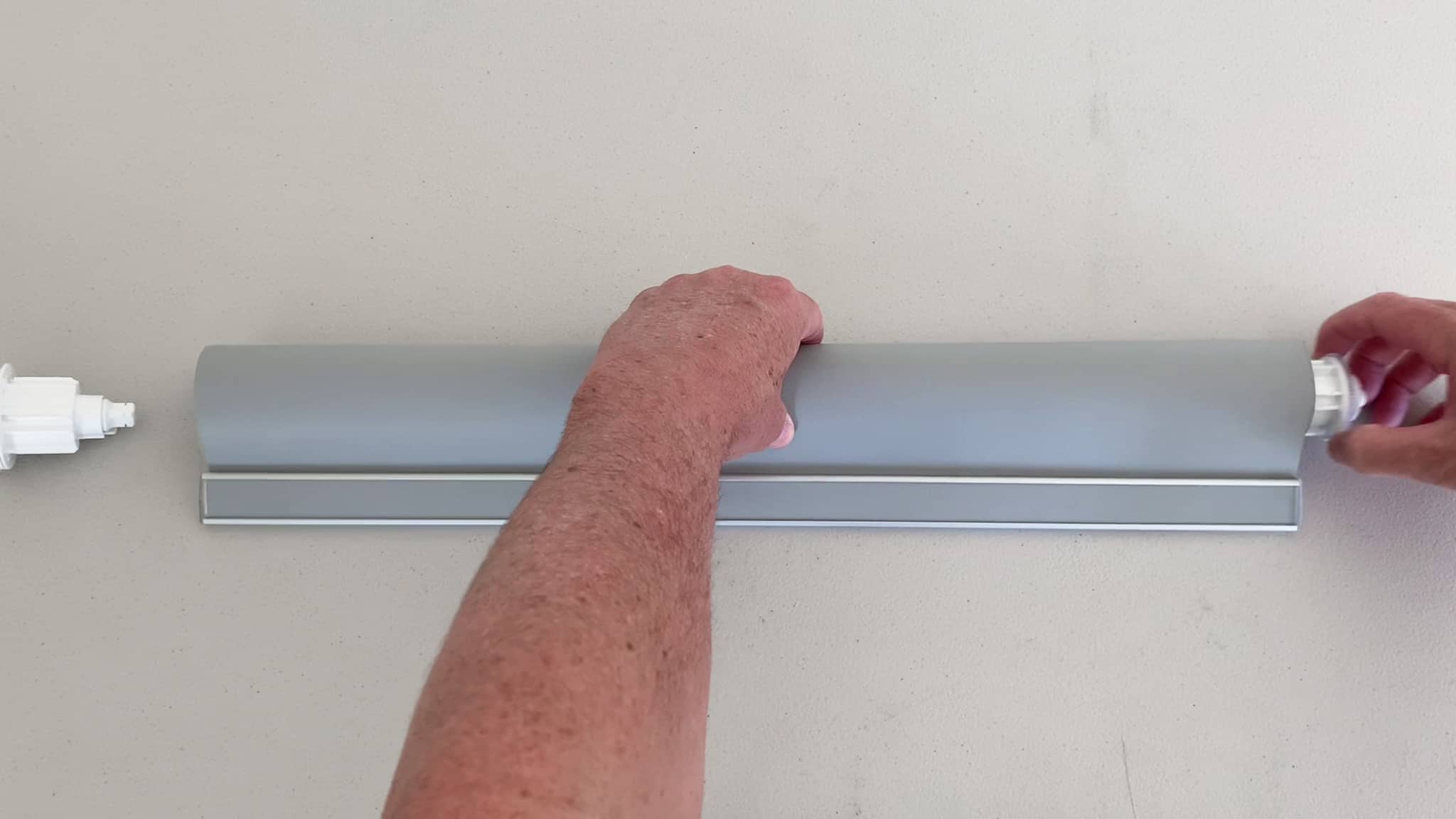 remove roller blind chain drive and idle ends