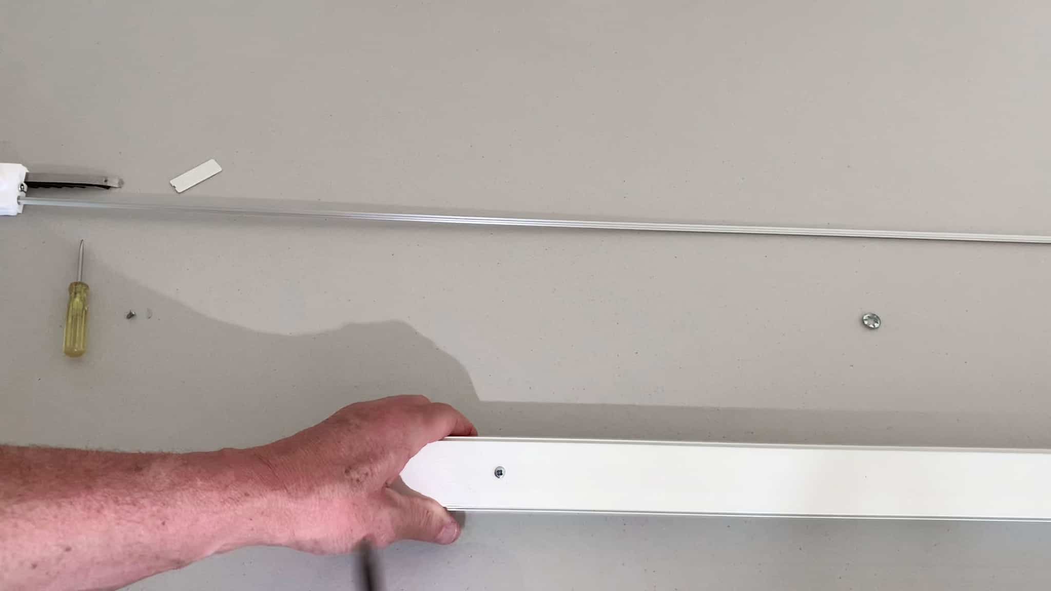 screw in vertical blind screw