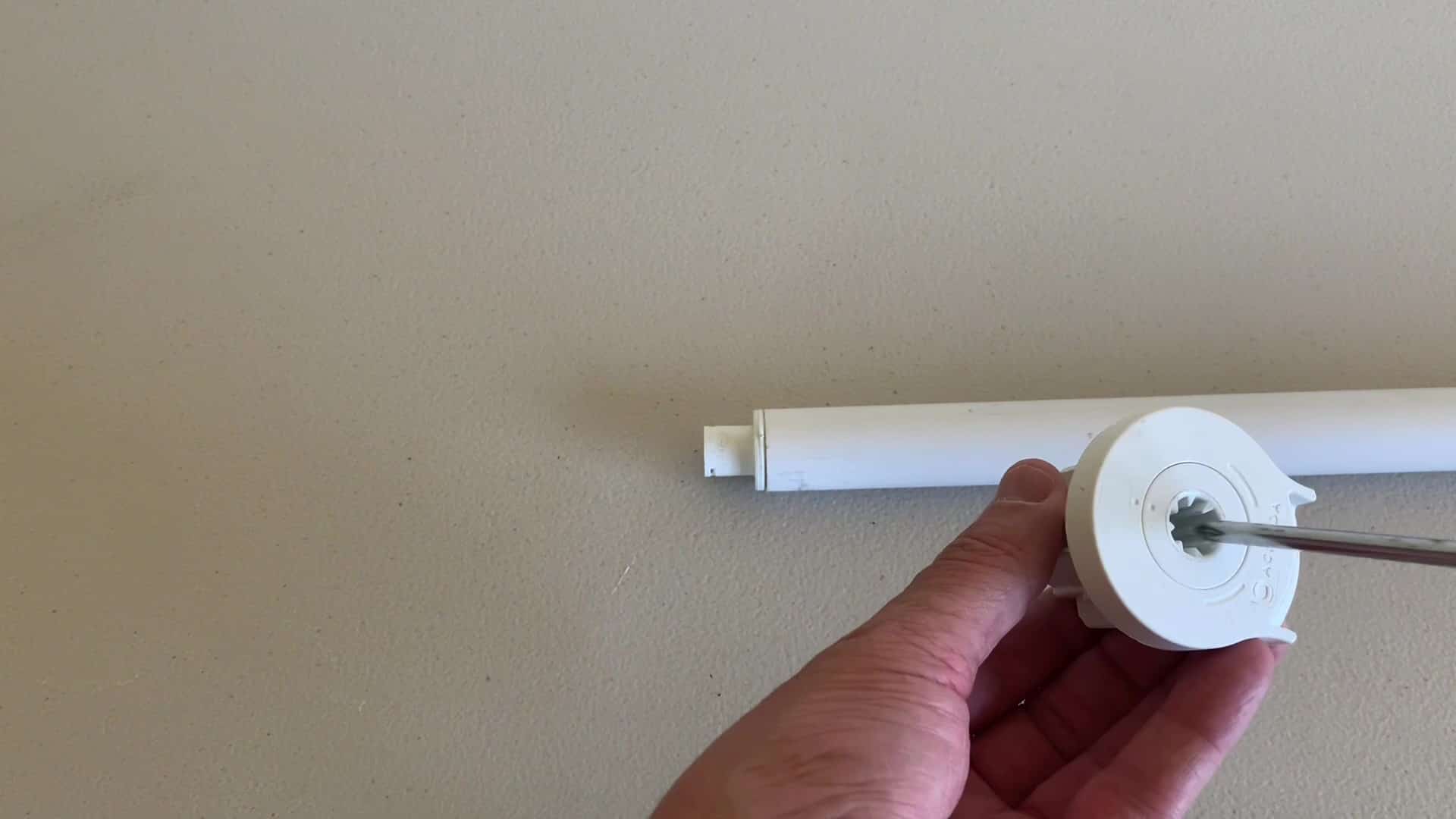 remove roller blind chain drive plastic cap