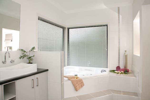 slimline venetian blinds